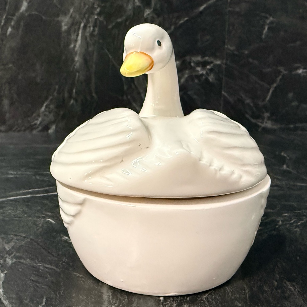 1982 RON GORDON DESIGNS, INC. Swan Trinket Dish - Picture 4 of 15